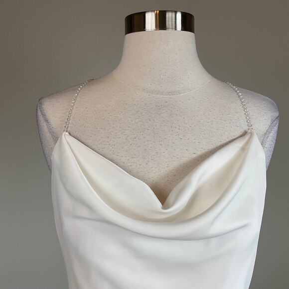 Aidan Mattox White Satin Backless Mini Cocktail Dress Size 10 Beaded Shift - Picture 5 of 11